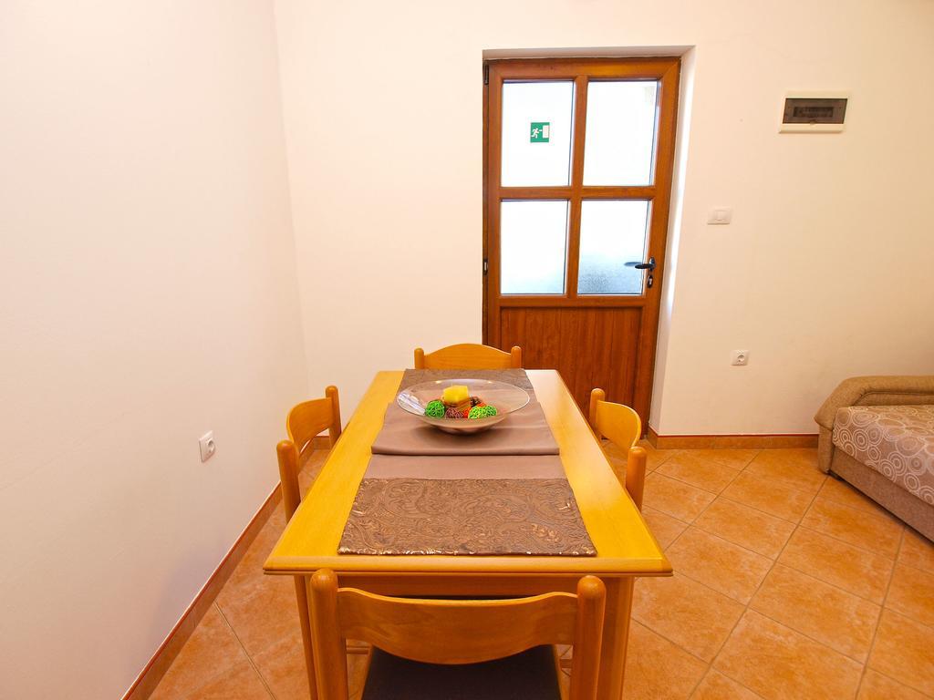 Apartment Claudio 1136 Galizana Екстер'єр фото